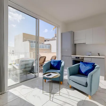 Apartament Charming 1br Penthouse In Gzira Sliema