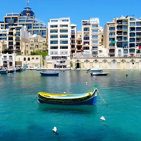 Charming 1br Penthouse In Gzira 公寓