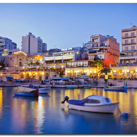 Charming 1br Penthouse In Gzira *