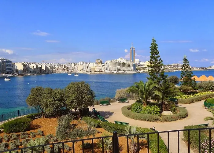 Lejlighed Charming 1br Penthouse In Gzira