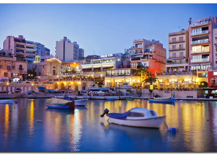 Charming 1br Penthouse In Gzira *